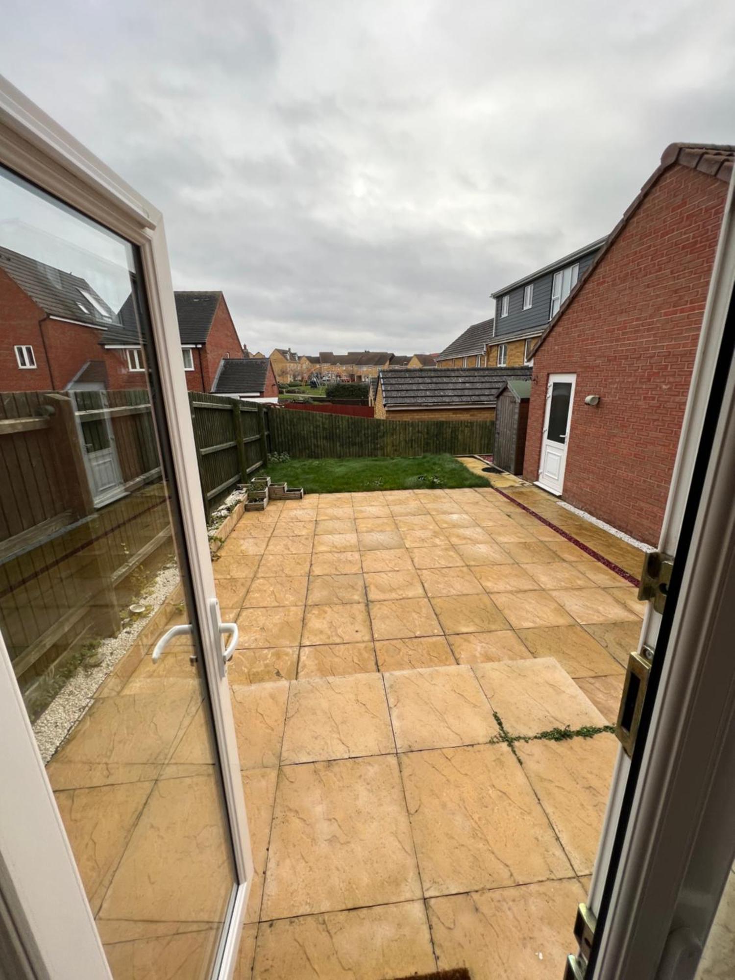 The Belfry 3 Bedrooms 2 Bathrooms Contractors & Family Higham Ferrers エクステリア 写真